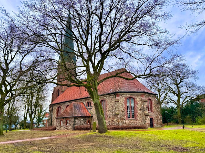 Peter und Paul Kirche in Schneverdingen  - ©Christin Kuschka - Eberhardt TRAVEL