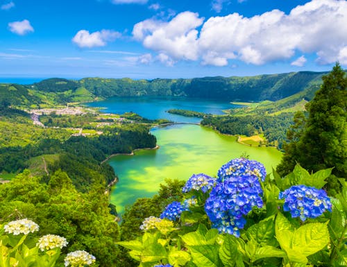 Sete Cidades auf der Azoren-Insel Sao Miguel – © Nido Huebl - stock.adobe.com