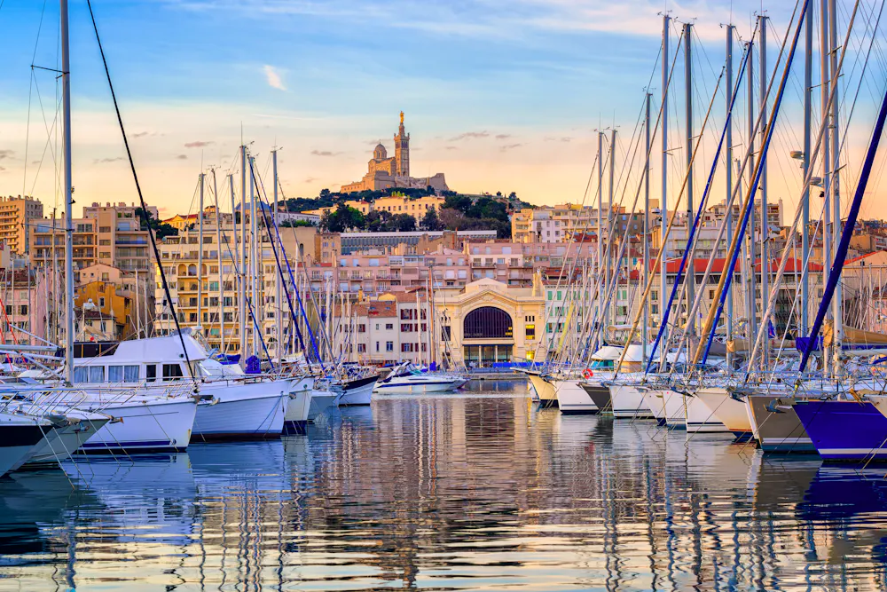Yachten in Marseilles Hafen - Frankreich &ndash; &copy; Boris Stroujko - stock.adobe.com