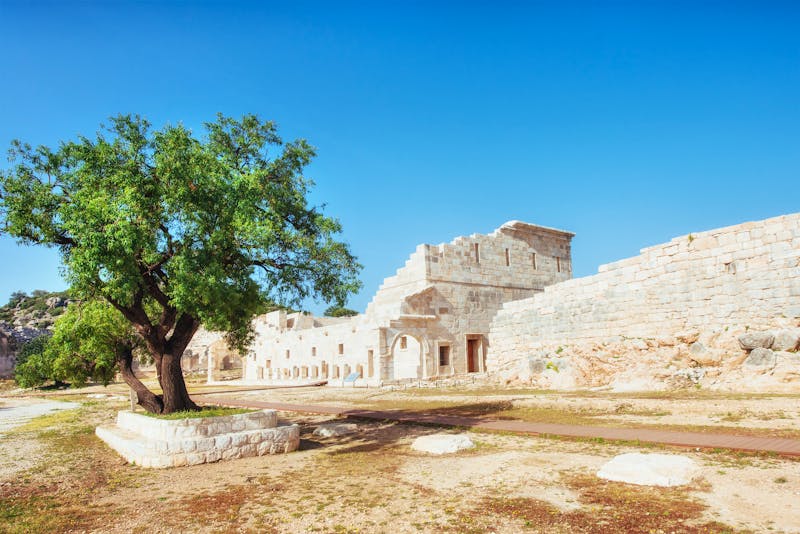 Stadtmauern des antiken Troja - Türkei - ©mstandret - envato