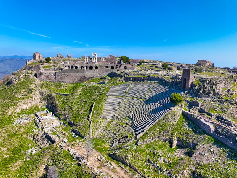 Luftaufnahme der Akropolis der antiken Stadt Pergamon - Türkei - ©Esin Deniz - stock.adobe.com