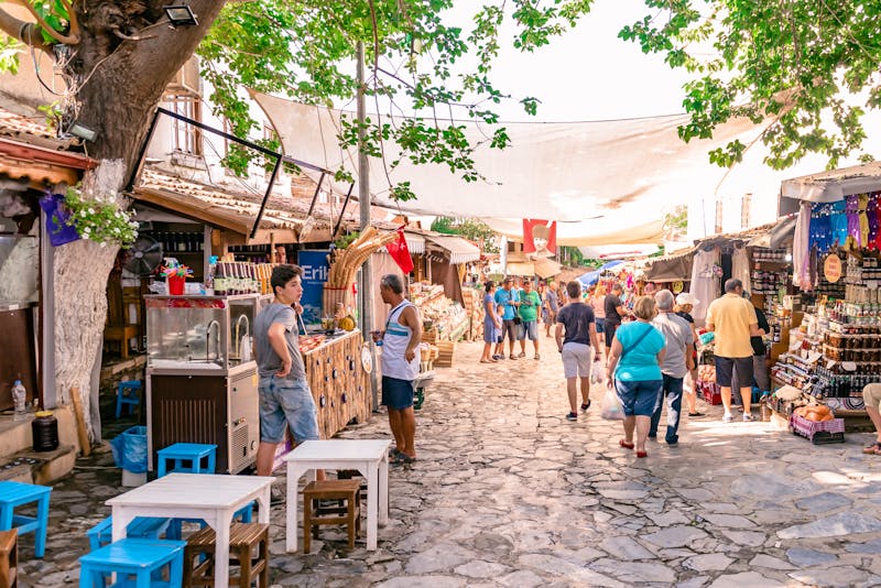 Gemütliche Strasse in Sirince mit Ständen & Lädchen - Türkei - ©epic_images - stock.adobe.com