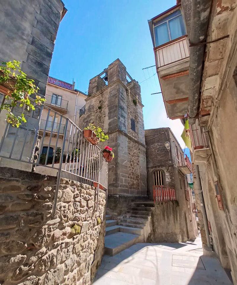 Dorf Sinagra im Nebrodi-Nationalpark auf Sizilien - ©Hotel Villa Ginevra 