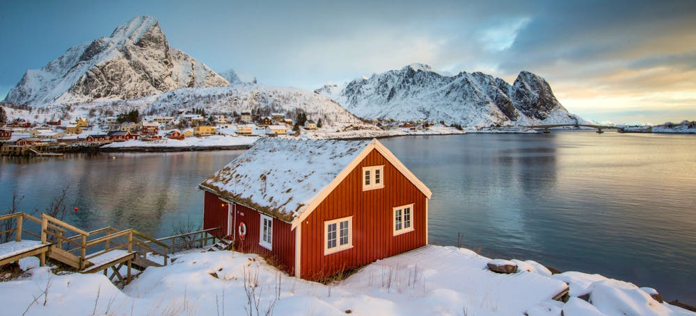 Svolvaer im Winter - Norwegen &ndash; &copy; forcdan - stock.adobe.com