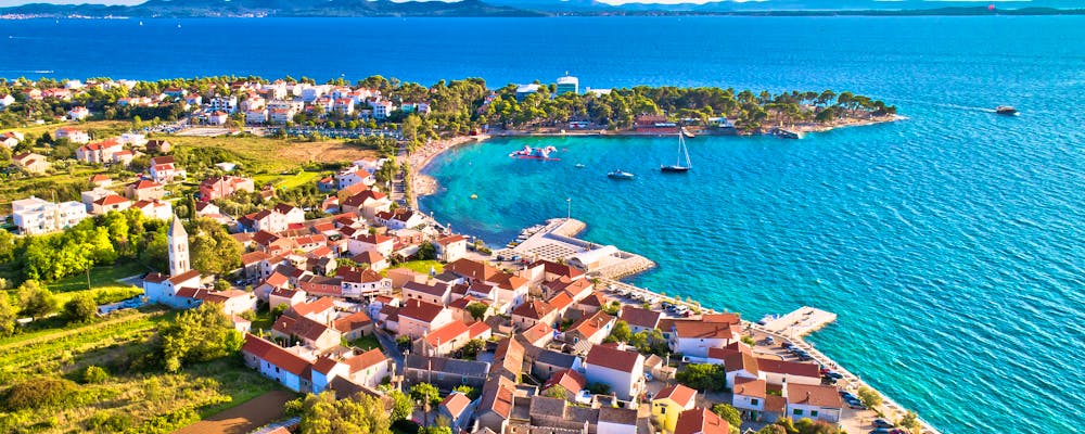 Petrcane an der Adriaküste von Dalmatien – © xbrchx - stock.adobe.com