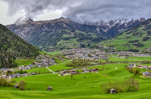 Matrei in Osttirol  &ndash; &copy; TRFilm - stock.adobe.com