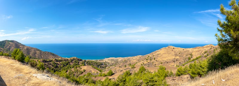Blick auf das Mittelmeer auf dem Weg nach Pomos - ©Wojciech - stock.adobe.com