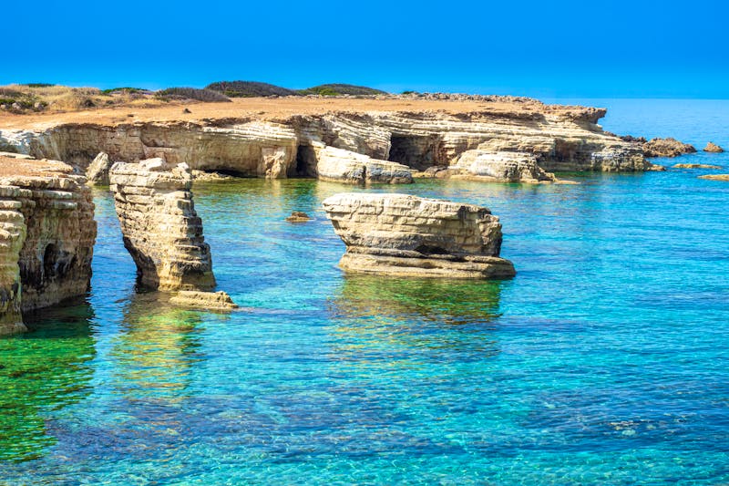 Schroffe Küstenlinie am Kap Greco bei Ayia Napa - Zypern - ©Grispb - stock.adobe.com