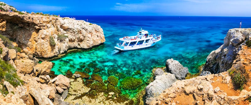 Bootsausflug bei der Küste am Cap Creco - Zypern - ©Freesurf - stock.adobe.com