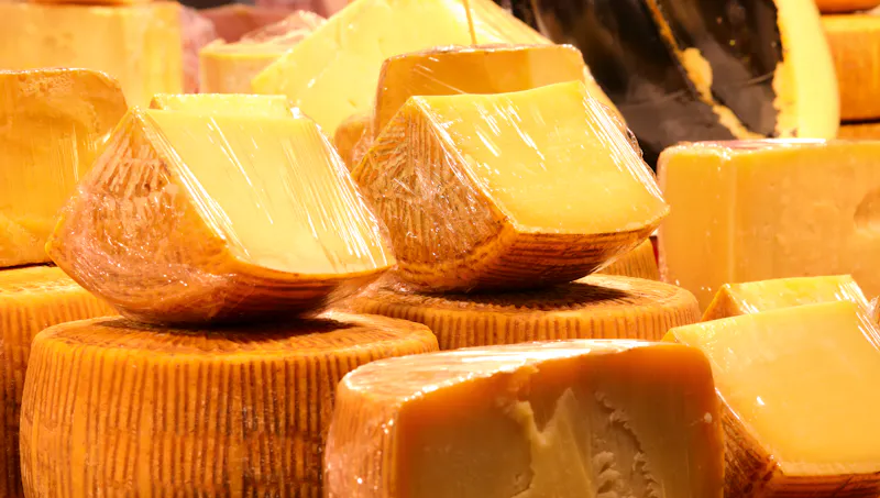 Parmesan-Käse in Mantua - &copy;ChiccoDodiFC - stock.adobe.com