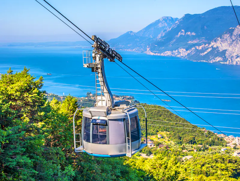 Seilbahn zum Monte Baldo am Gardasee - &copy;Patrick Daxenbichler - stock.adobe.com