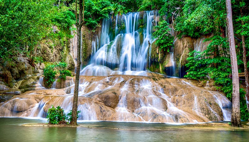 Sai Yok Noi Wasserfall in Thailand - ©Tor - stock.adobe.com