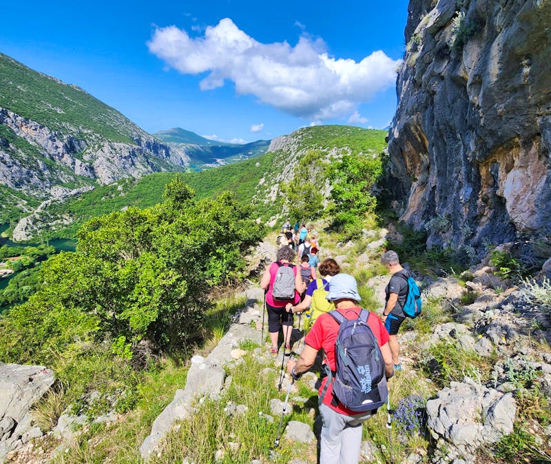 Wanderung über dem Fluss Cetina in Dalmatien - ©Petra Hady - Eberhardt TRAVEL