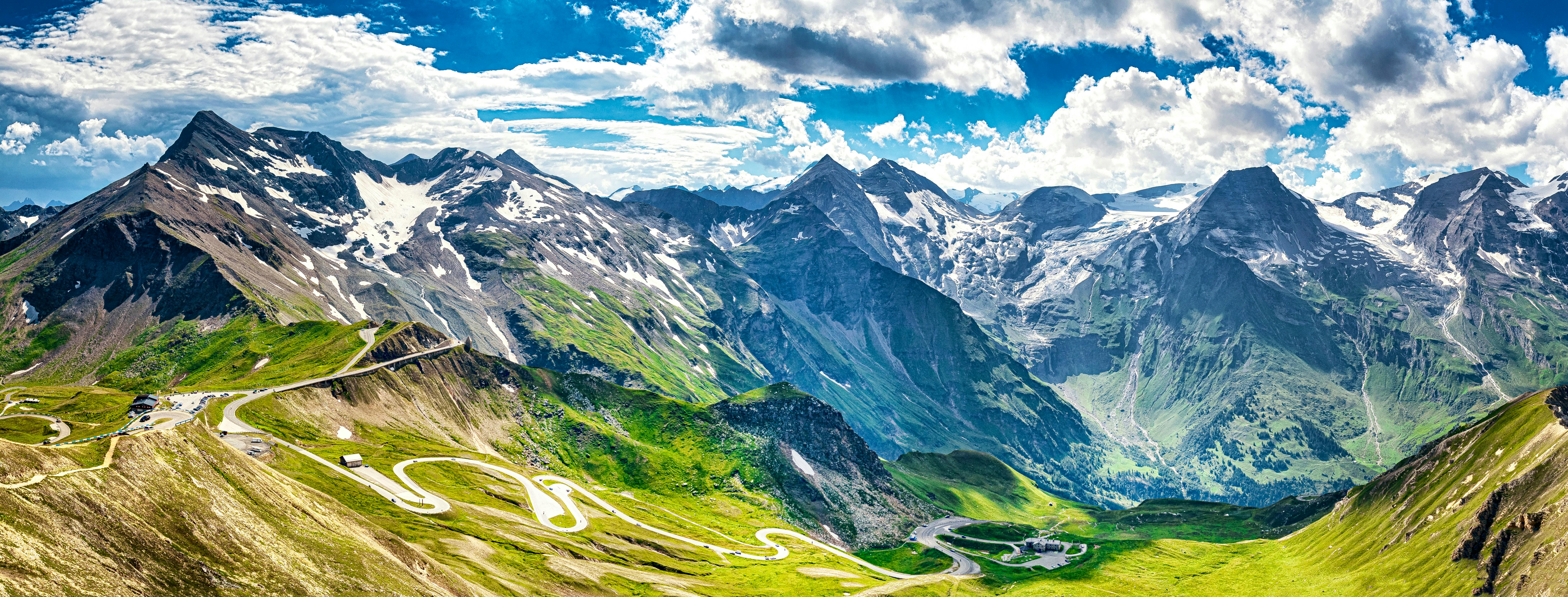 Großglockner-Hochalpenstraße in den Alpen von Österreich – © mojolo - stock.adobe.com