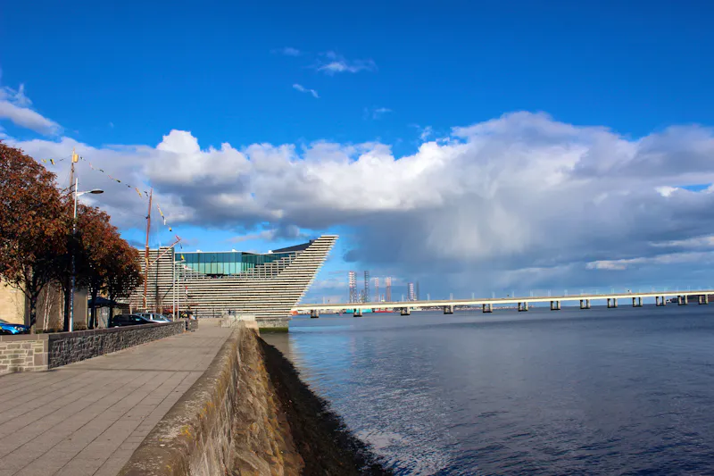 Dundee - Promenade am Firth of Tay - &copy;Calum Smith - stock.adobe.com