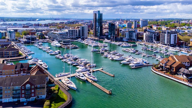 Southampton - neu gestaltetes Stadtviertel Ocean Village Marina - ©Alexandre ROSA - stock.adobe.com