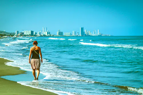 Strandspaziergang in Cartagena &ndash; &copy; Anze - stock.adobe.com