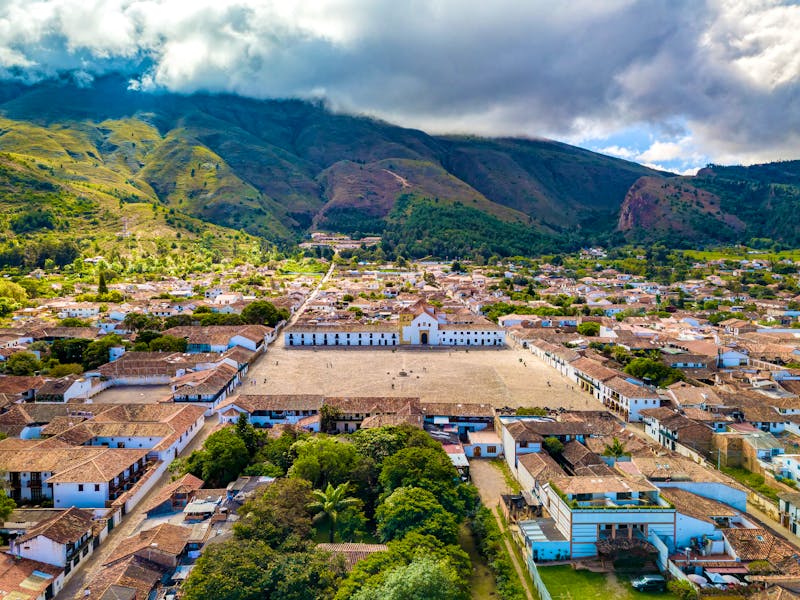 Villa de Leyva - Plaza Mayor - ©ArtushFoto - stock.adobe.com