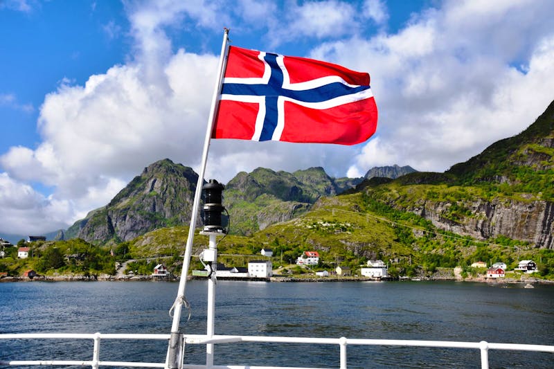 Fährüberfahrt zwischen Bodö und Moskenes auf den Lofoten - ©Konrad Füssel - Eberhardt TRAVEL