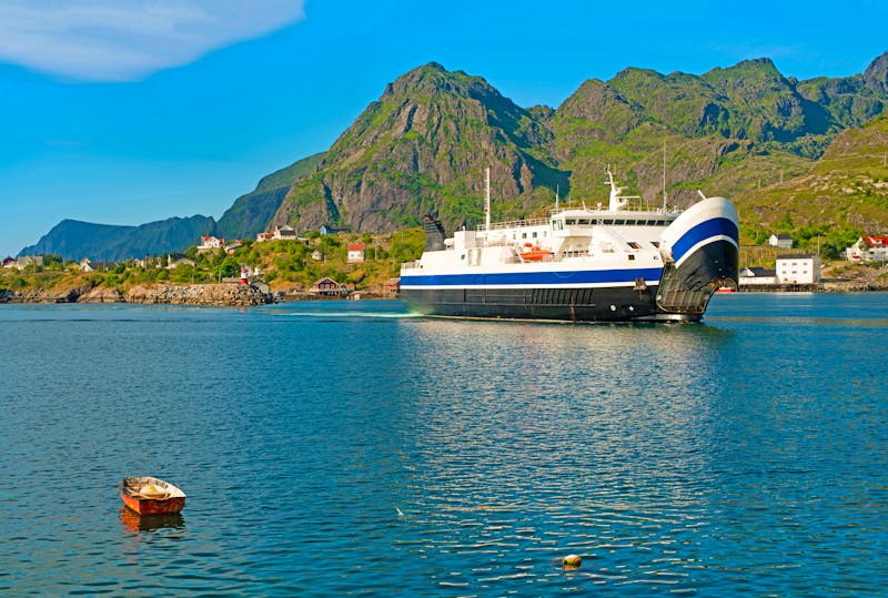 Fähre in Moskenes auf den Lofoten - ©Sebastian - stock.adobe.com