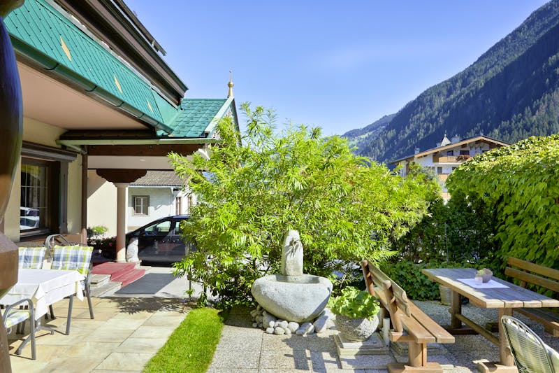Alpenhof Kristall in Mayrhofen - Außenbereich  – ©Michael Huber   Huber Fotografie