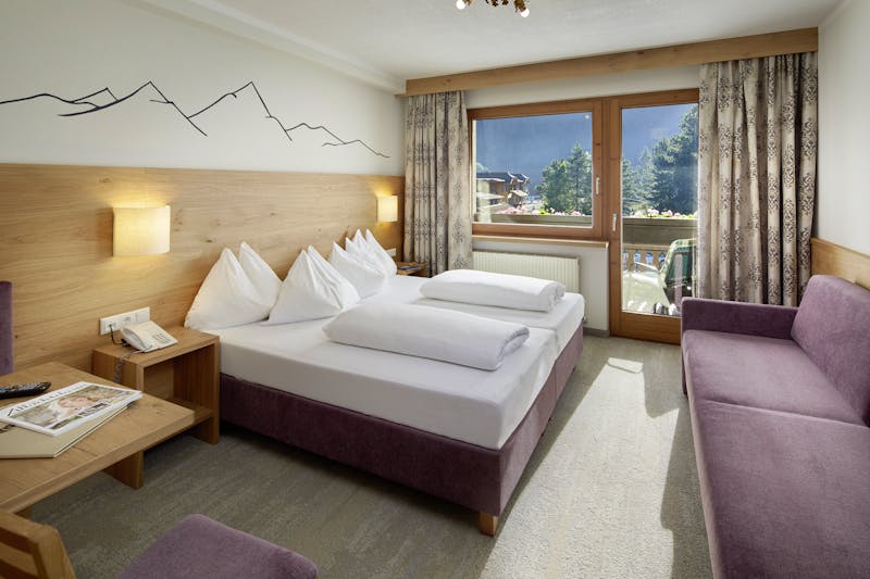 Alpenhof Kristall in Mayrhofen - Standart-Doppelzimmer – ©Michael Huber   Huber Fotografie