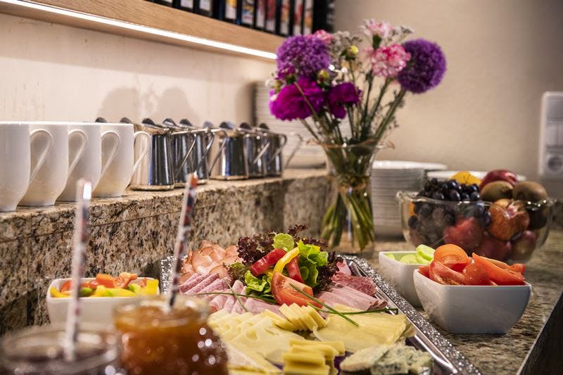 Hotel Neuwirt in Finkenberg  - Frühstücksbuffet – ©RUPERT MUEHLBACHER