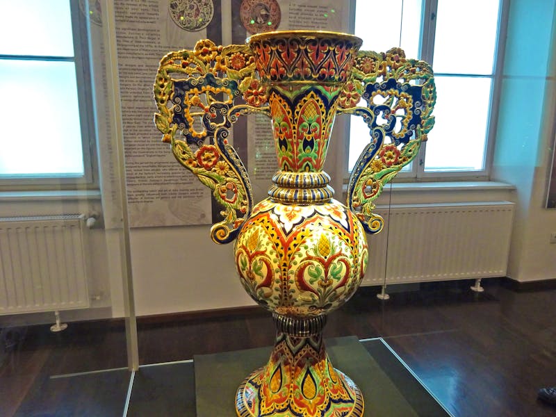 Museumsquartier Zsolnay in Pecs - Sammlung László Gyugyi - ©Inge Bily - Eberhardt TRAVEL
