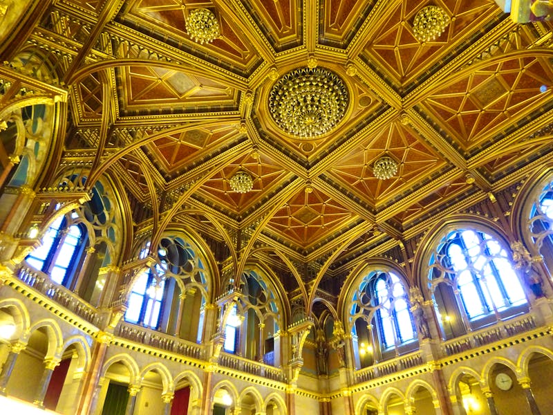 Besichtigung im Parlament von Budapest - ©Inge Bily - Eberhardt TRAVEL