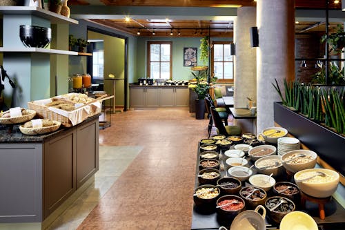 Hotel ever.grün in Kaprun - Frühstücksbuffet &ndash; &copy; Michael Huber   Huber Fotografie