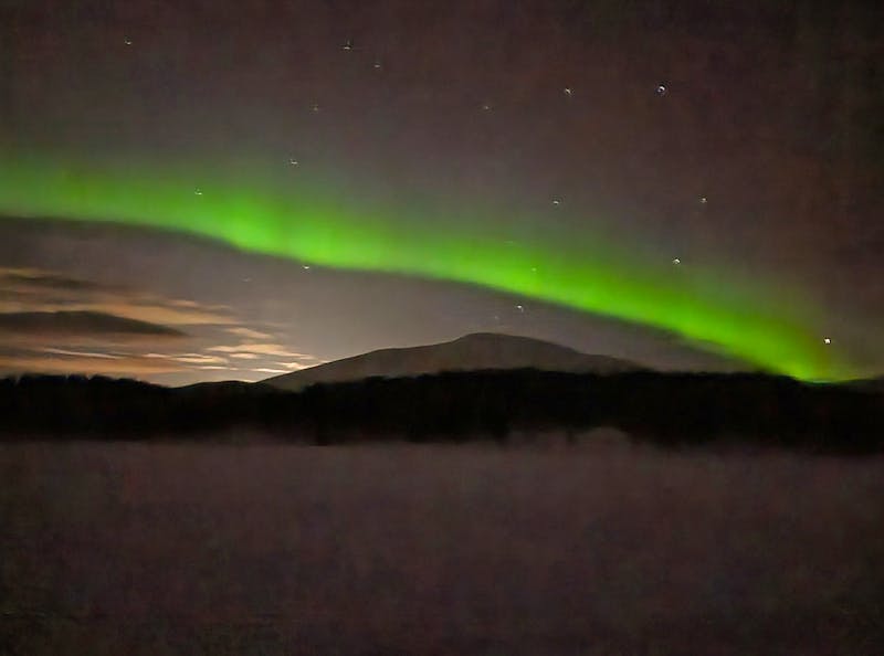 Polarlichter über dem Malangen See in Norwegen - ©Petra Hady - Eberhardt TRAVEL