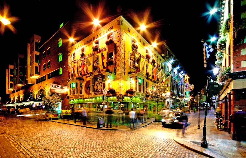 Temple Bar Street in Dublin - ©Bartkowski - Fotolia
