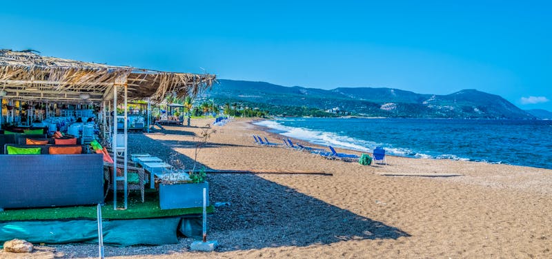 Feiner Kiesstrand in Latsi/Latchi - Zypern - ©Tony Martin Long - stock.adobe.com