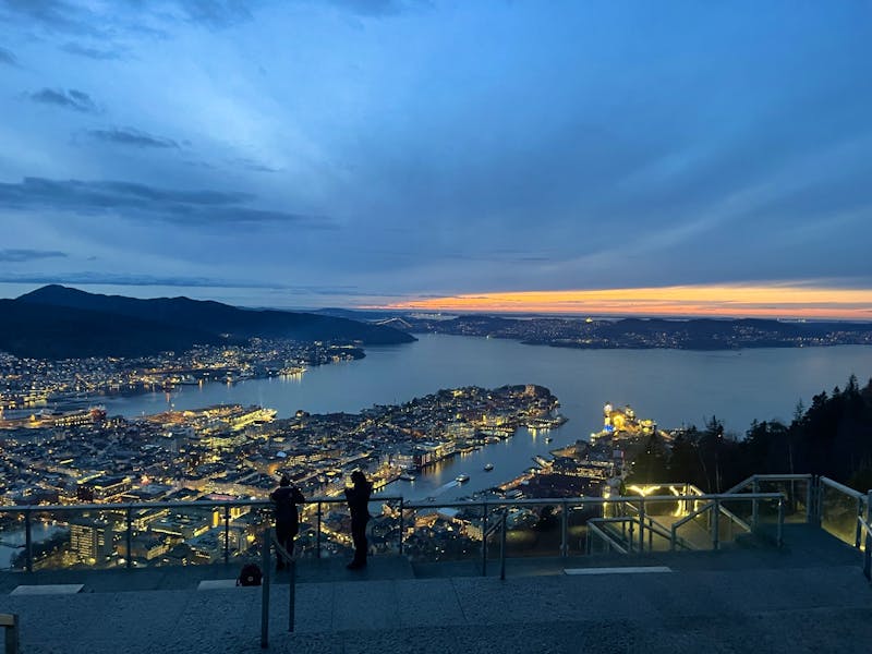 Blick über Bergen - ©Madlena Voigt - Eberhardt TRAVEL