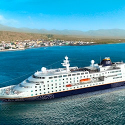 MS Hamburg Tarrafal de Sao Nicolau bei den Kapverdische Inseln – © PLANTOURS Kreuzfahrten