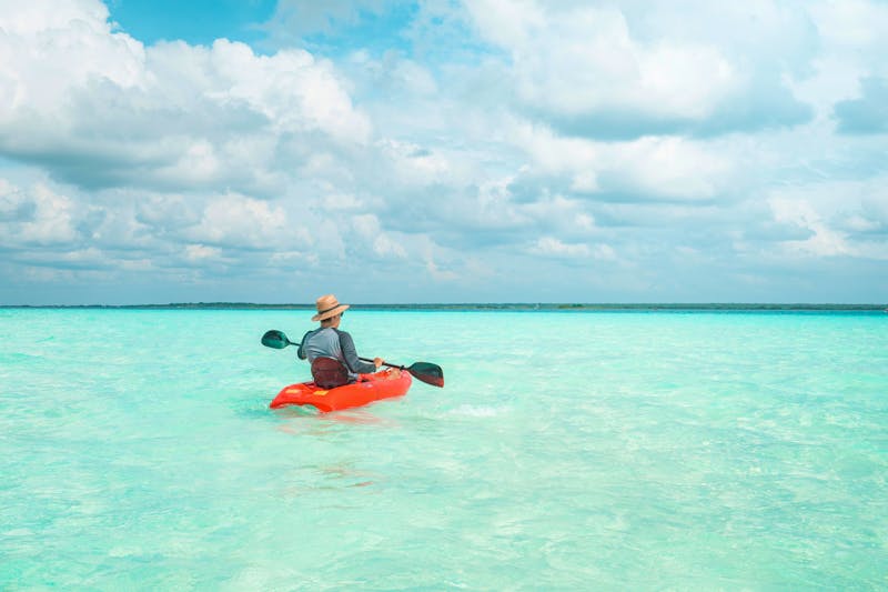 Kayak-Tour in der Lagune von Bacalar - ©JoseLuis - stock.adobe.com