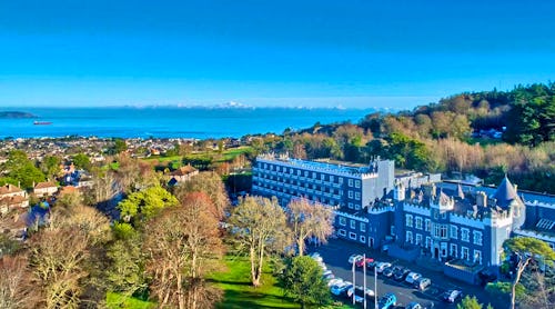 Fitzpatrick Castle Hotel in Killiney bei Dublin – © Fitzpatrick Castle Hotel