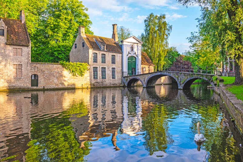 Gracht am Beginenhof in Brügge - &copy;Richie Chan - stock.adobe.com