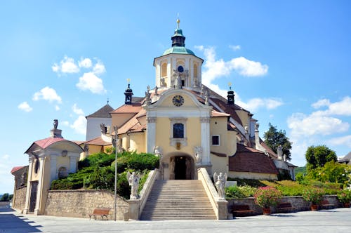 Haydn-Kirche in Eisenstadt im österreichischen Burgenland &ndash; &copy; karaka14 - stock.adobe.com
