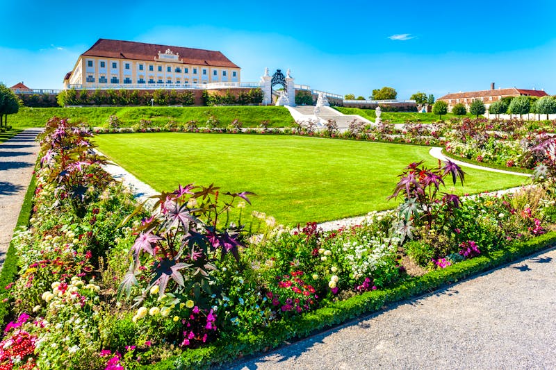 Schloss Hof in Engelhartstetten - Niederösterreich - ©Richard Semik - stock.adobe.com