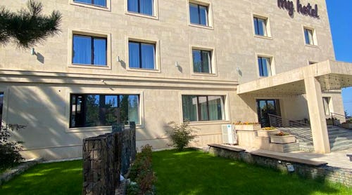 Karakol, My Hotel, Außenfassade – © Discover Central Asia Tours