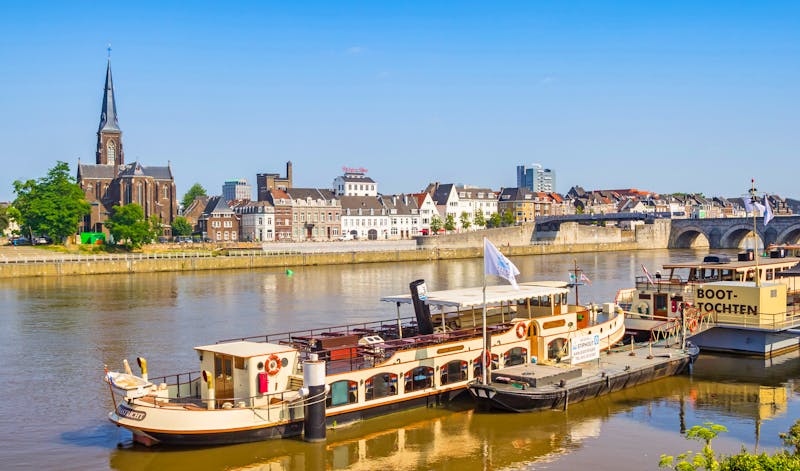 Bootsfahrt auf der Maas in Maastricht - ©venemama - stock.adobe.com