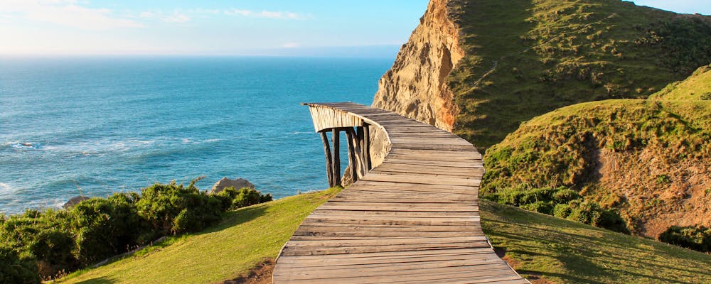 Chiloe Dock of the Souls Sculture – © Carlos - stock.adobe.com