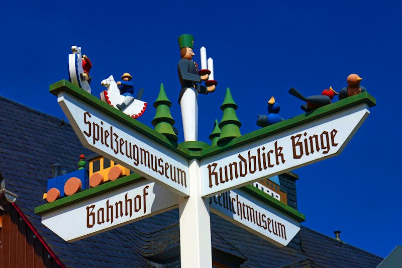Spielzeugdorf Seiffen im Erzgebirge - ©Elke Hötzel - stock.adobe.com