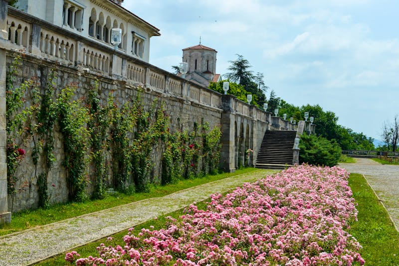Königliches Schloss im Garten in Belgrad - Serbien  - ©JAG IMAGES - stock.adobe.com