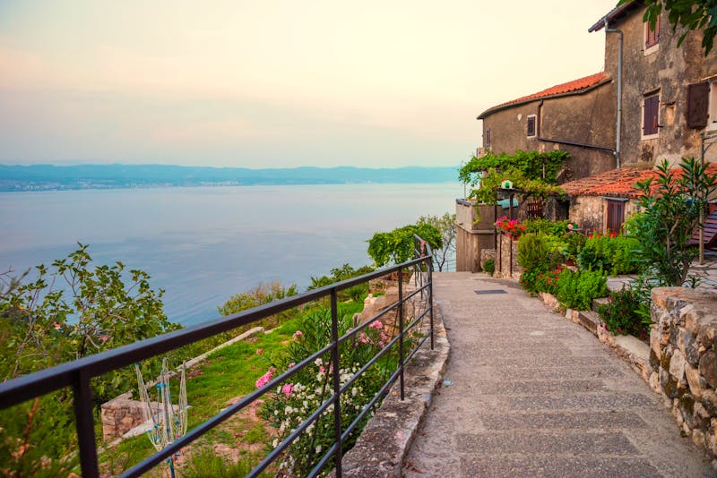 Moscenice an der Adria - ©SusaZoom - stock.adobe.com
