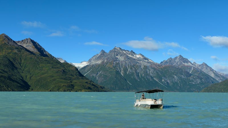 Bärenbeobachtung im Lake Clarke Nationalpark - ©Leon Prinz - Eberhardt TRAVEL