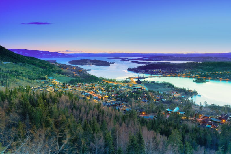 Sonnenuntergang über dem Steinsfjord in Krokkleiva - Norwegen  - ©Dreamnordno - stock.adobe.com