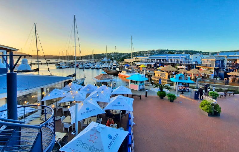 Waterfront von Knysna am Abend - ©Annett Müller - Eberhardt TRAVEL