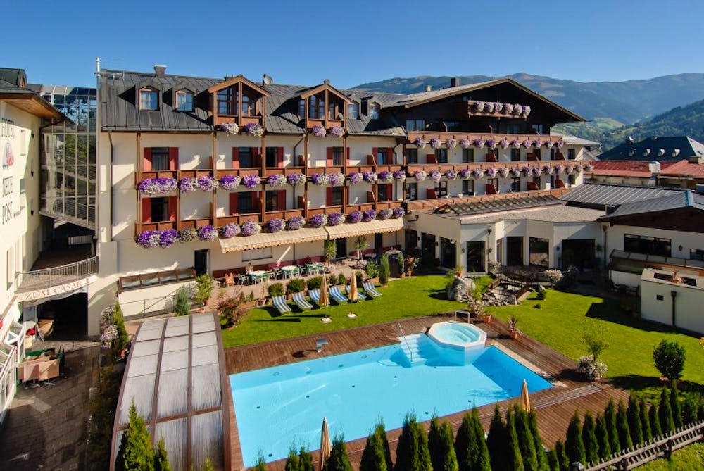 Sommeransicht Hotel Neue Post &ndash; &copy; PRI Tours GmbH
